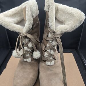 Sporto Tan Winter Boots with Faux Fur